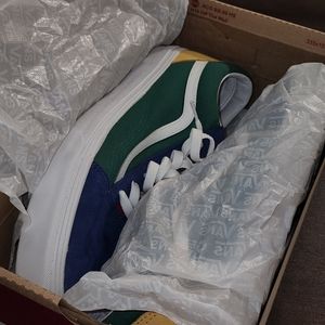 Old Skool Van's Yacht Club